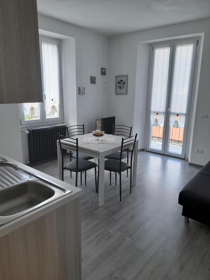 Lescen White Residence - Lake View ليتْسّينو المظهر الخارجي الصورة