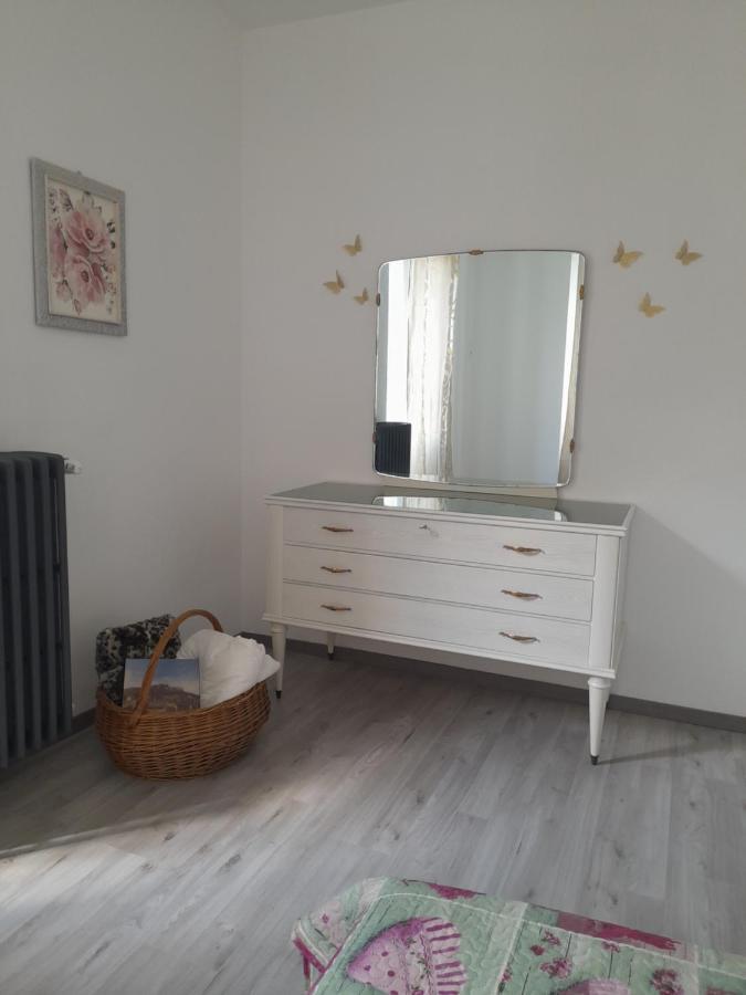Lescen White Residence - Lake View ليتْسّينو المظهر الخارجي الصورة