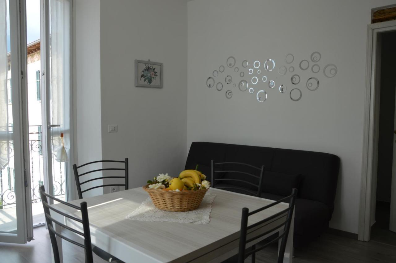 Lescen White Residence - Lake View ليتْسّينو المظهر الخارجي الصورة